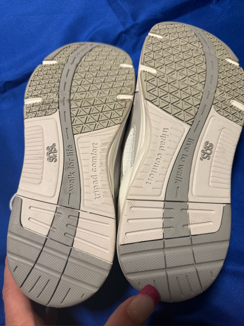 SAS Women’s Silver & White Comfort Sneakers Size 11 Wide New - Picture 6 of 6